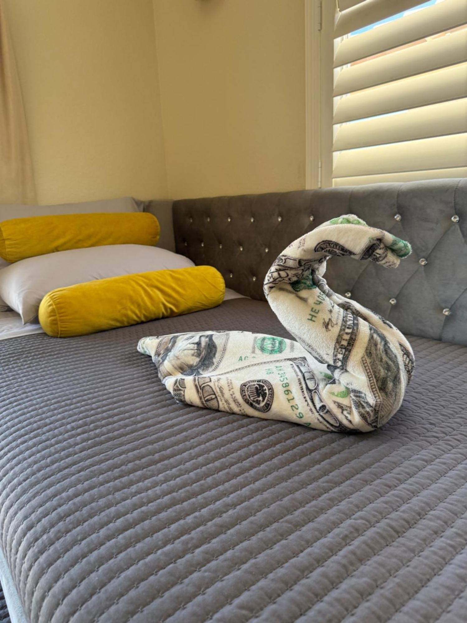 Fragrant Finnish Sauna & Cozy Pool With French 3Br Las Vegas Kültér fotó